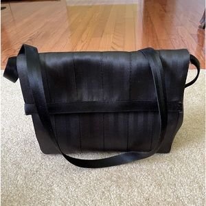 Black Harvey purse